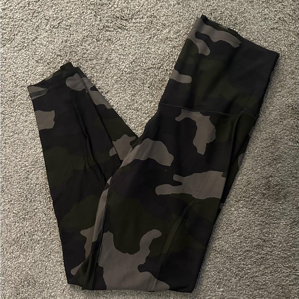 Womens AE Offline Camo 7/8 Real Me Leggings - size L